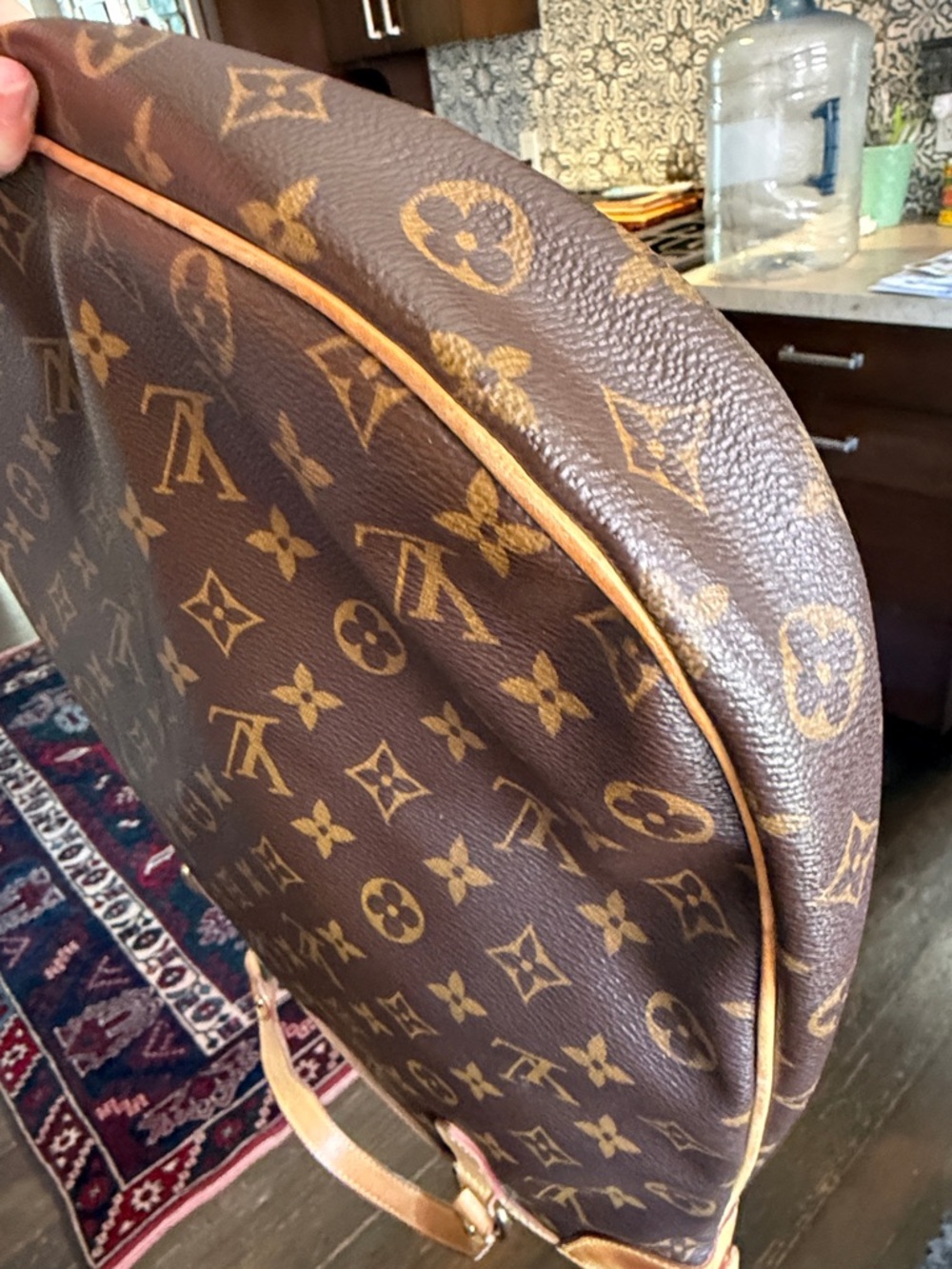 🌟🌟HOST PICK🌟🌟Vintage Odeon Louis Vuitton Monogram Bag - Picture 6 of 16